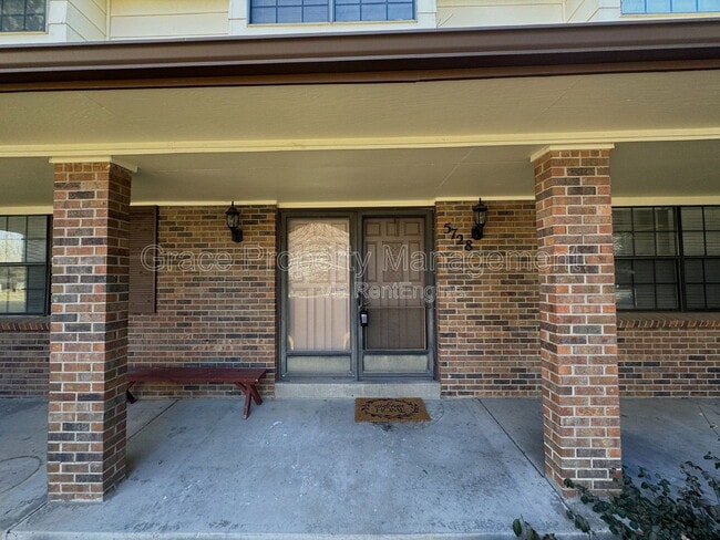 Building Photo - 5728 S Kenton St