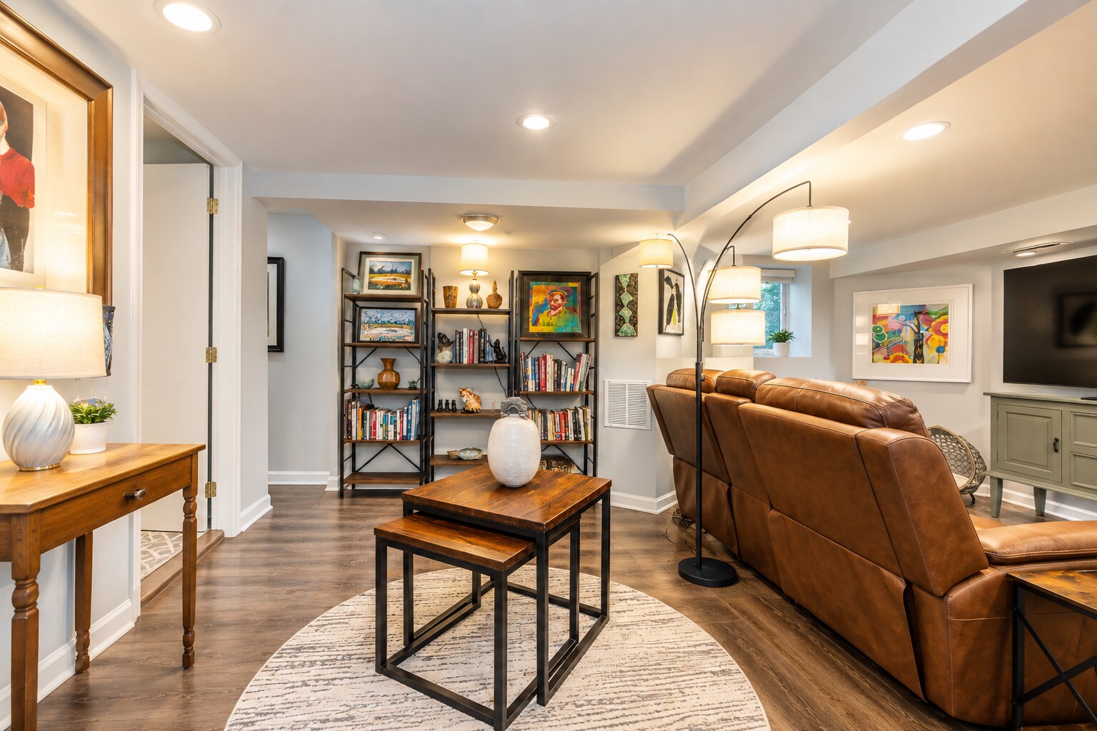Building Photo - 4836 N Oakley Ave