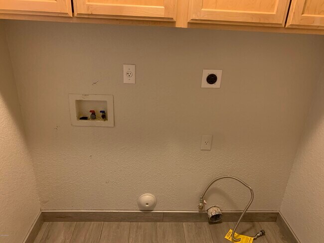 Building Photo - 21842 N 40th Pl