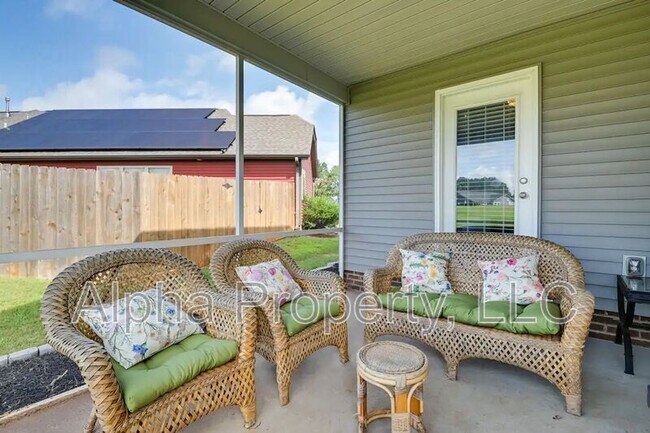 Building Photo - 9 Peggy Ct