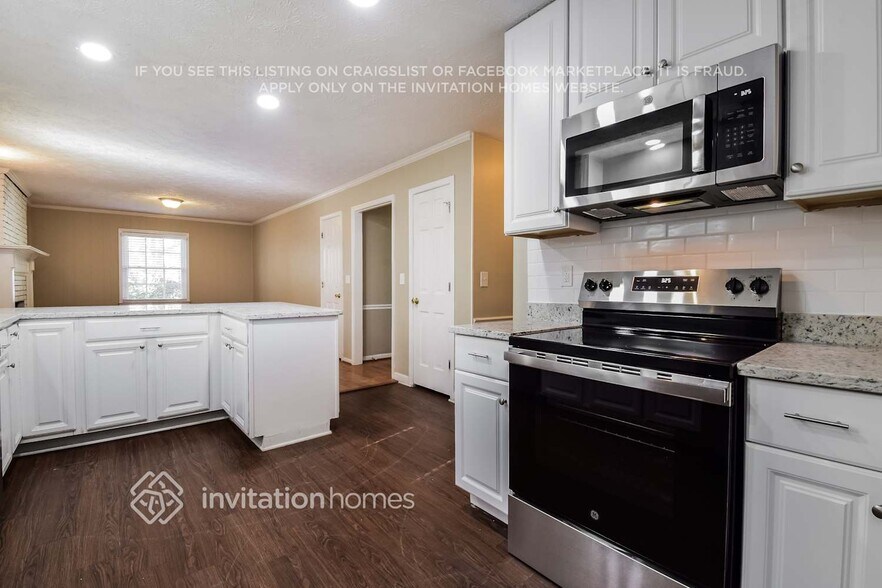 Building Photo - 150 Elberta Cove