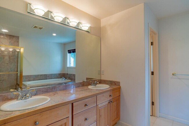Master Bathroom - 14176 SE 8th Street