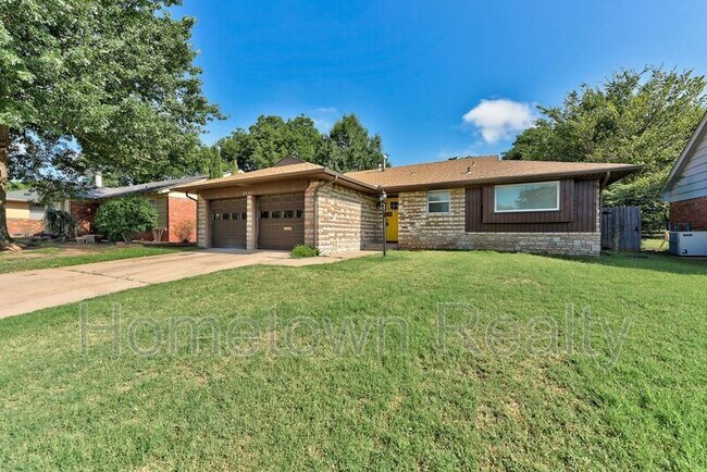 Building Photo - 2511 NW 45th St