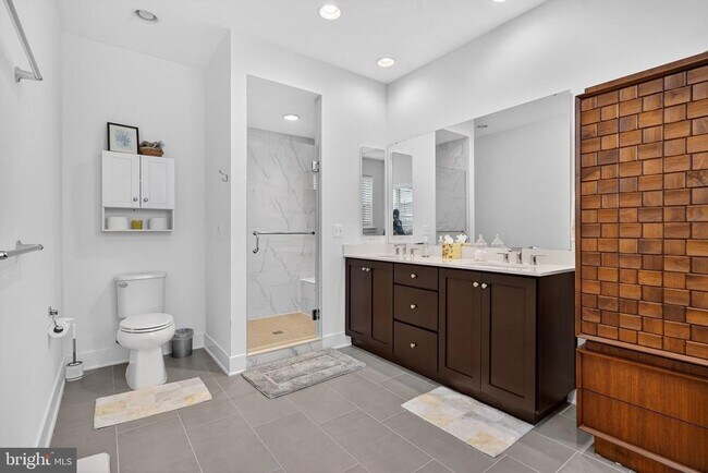 Building Photo - 3248 Royal Fern Pl