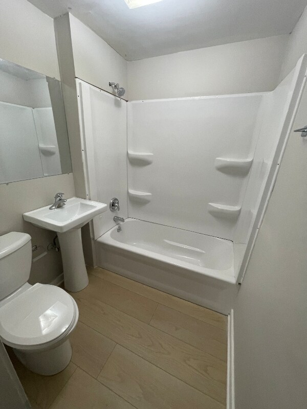 Building Photo - 1322 S 24th St