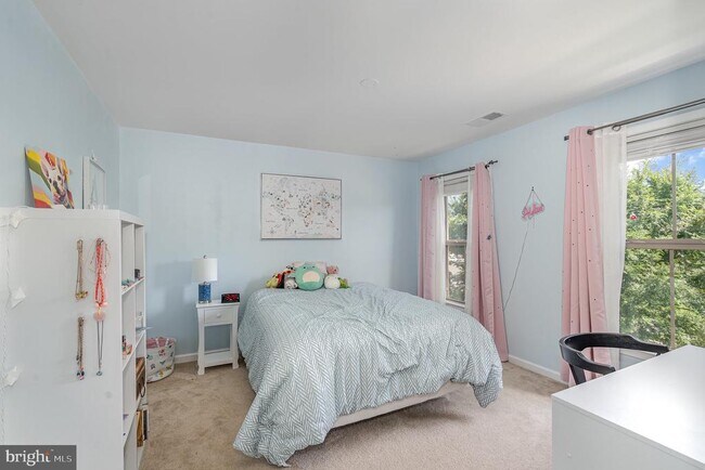 Building Photo - 24846 Somerby Dr