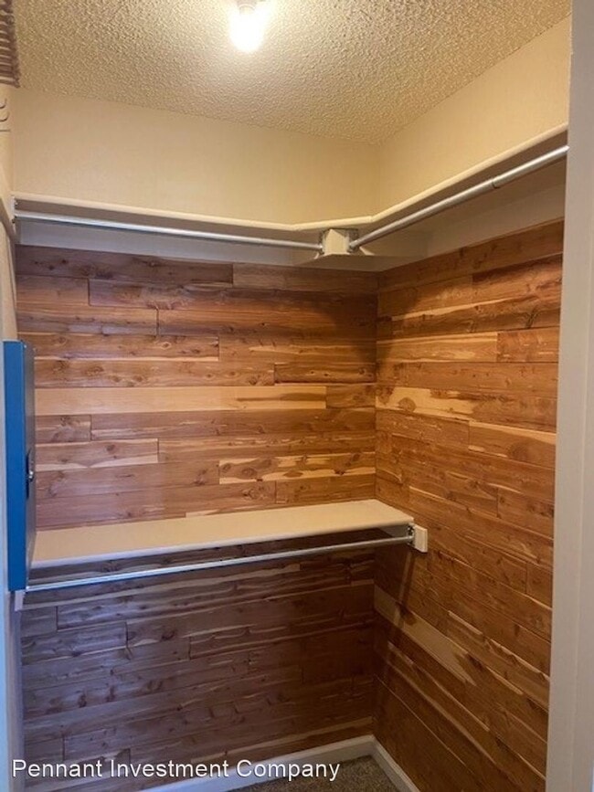 Building Photo - 2 br, 2 bath House - 6036 Gunbarrel Ave Un...