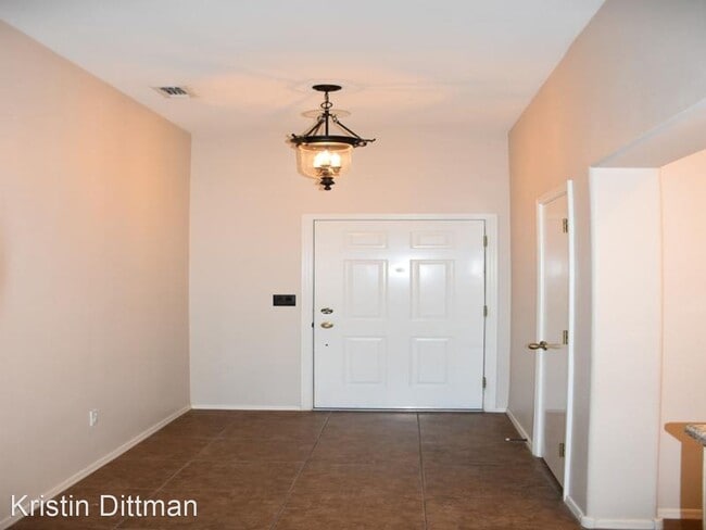 Building Photo - 2 br, 2 bath House - 2129 High Mesa Dr