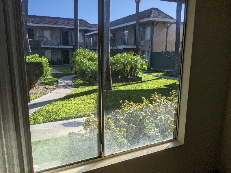 Building Photo - 144 W 42nd St