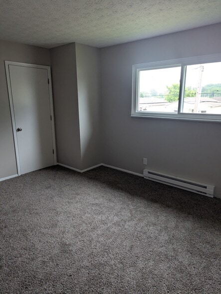 bedroom 1 - 751 S Broad St