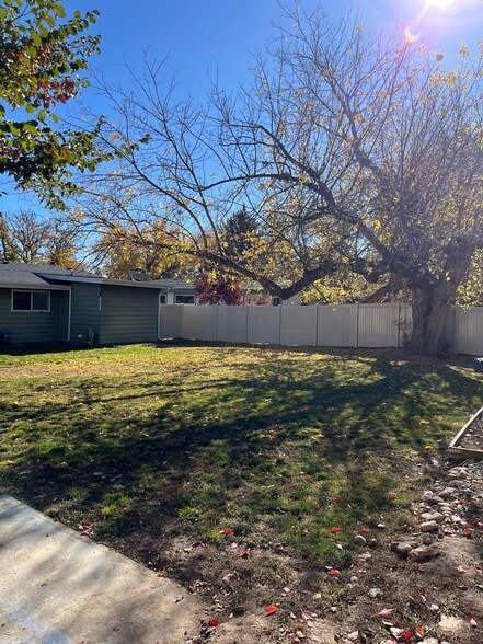 Building Photo - 601 Franklin Park Dr