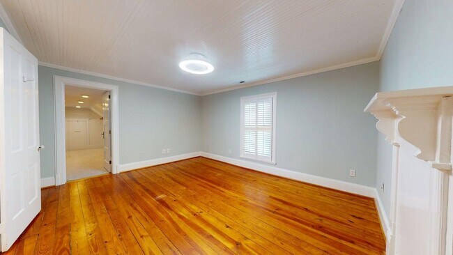 Building Photo - The Heart of Downtown