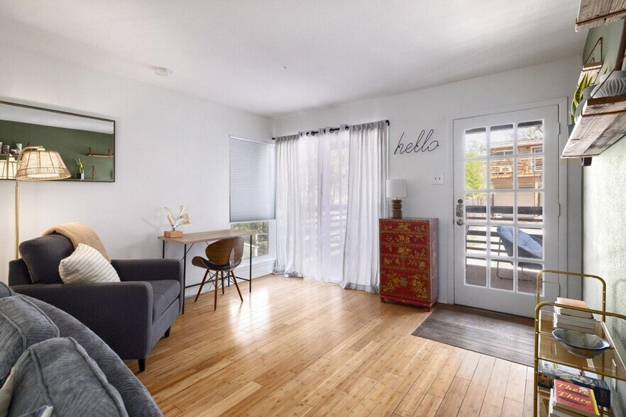 Building Photo - 2806 Rae Dell Ave