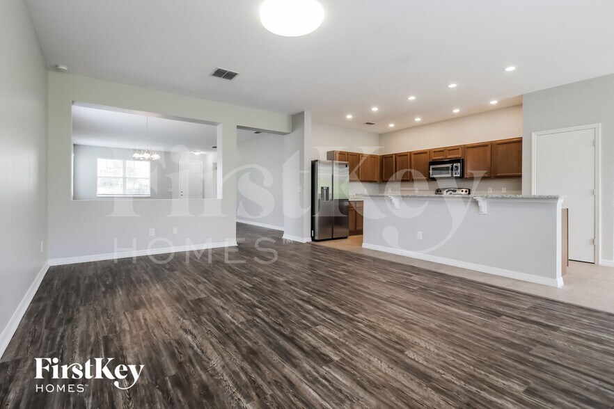 Building Photo - 2796 Grassmoor Loop