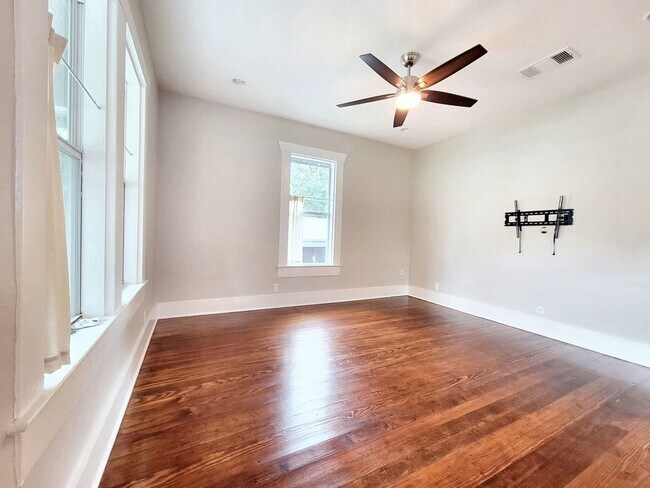 Building Photo - 5501 Downs Dr