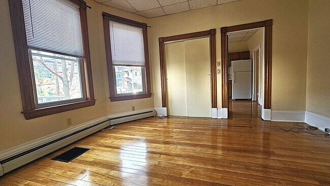 Building Photo - 234 Pearl St