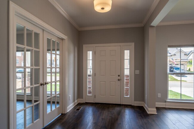 Building Photo - **LIKE NEW, EXECUTIVE HOME IN SOUGHT-AFTER LADD PARK NEIGHBORHOOD, FRANKLIN, TN**
