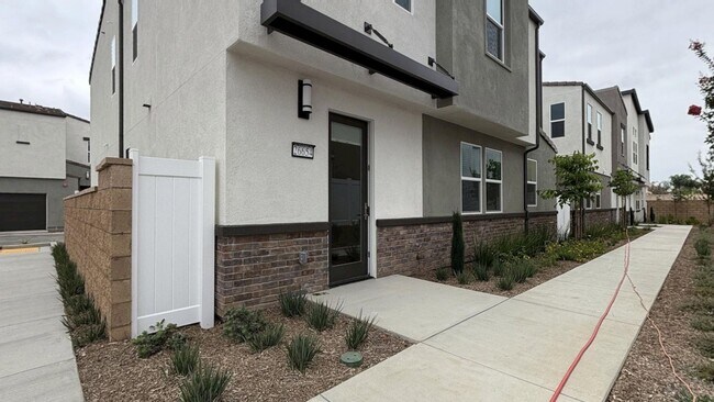 Building Photo - 26654 Indigo Way