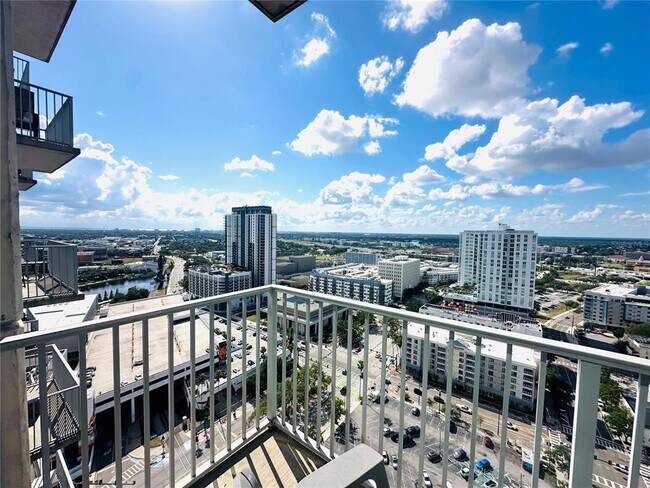 Building Photo - 777 N Ashley Dr