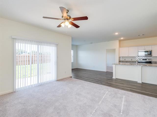 Building Photo - 1553 Shadow Hawk Dr