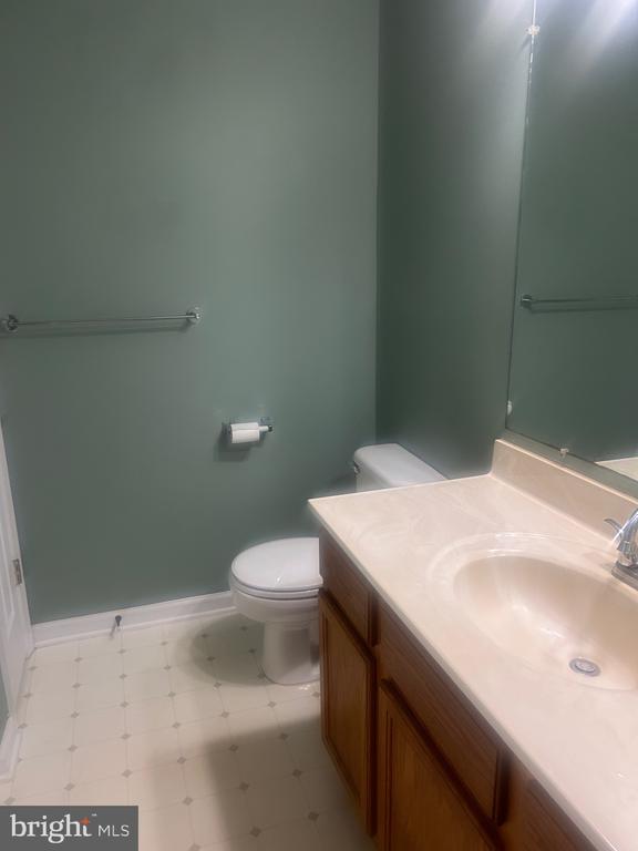 Building Photo - 127 Copperfield Ln