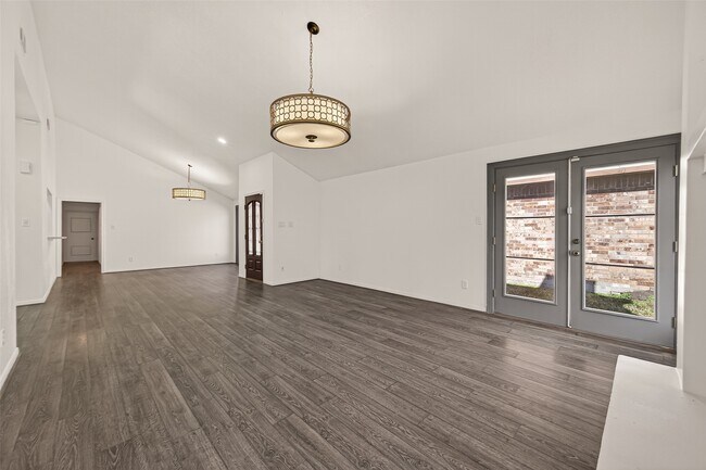 Building Photo - 3517 Denio Dr