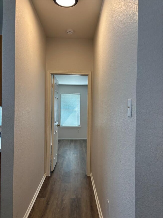 Building Photo - 127 Salado Dr