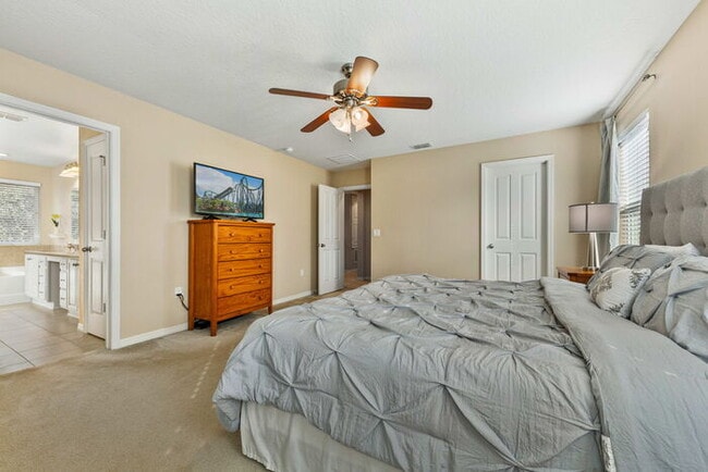 Building Photo - Corner Lot- Close to Disney- Four Bedroom Home for Rent