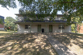 Building Photo - 3307 Belle Meade Dr