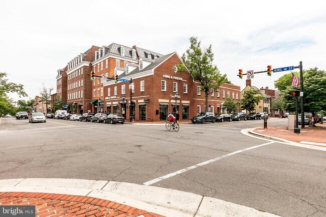 Building Photo - 1115 Cameron St
