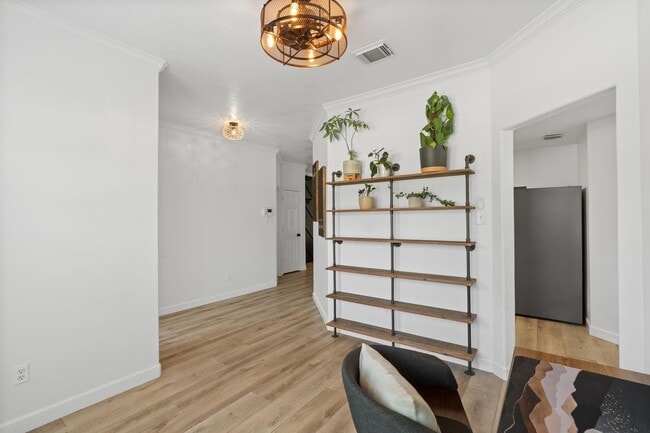 Building Photo - 14526 Chestnut Falls Dr