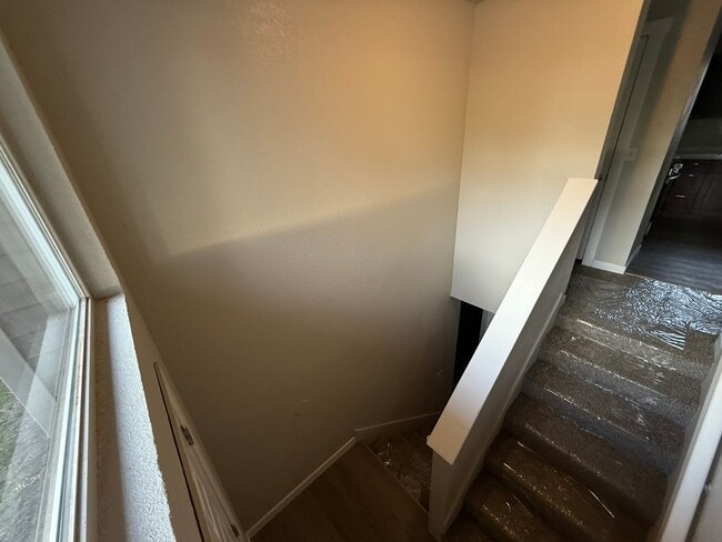 Building Photo - BRAND NEW 5 bed House in Tacoma School District!