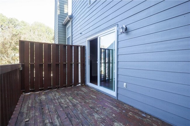 Building Photo - 3727 Regency Park Dr