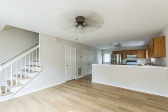 Building Photo - Newly renovated 2bd/1.5 bath end unit town...