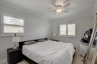 Building Photo - 4180 NW 5th Ave