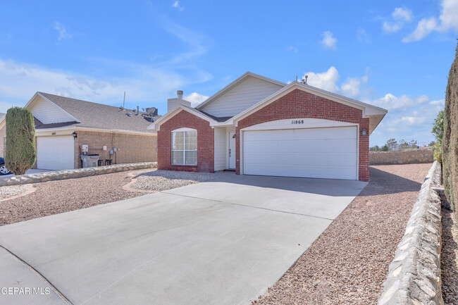 Primary Photo - 11868 Oak Crossing Dr