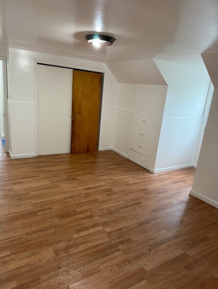 Building Photo - 3 Thomas St