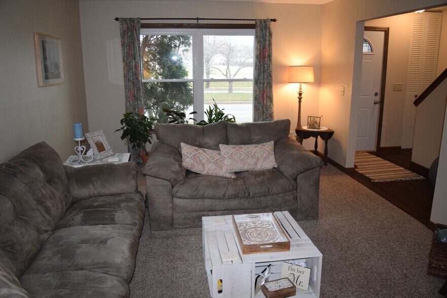 Building Photo - 322 N Moreland Blvd