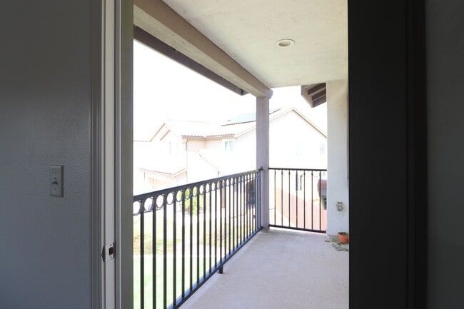 Building Photo - Great Pasadera Home