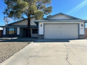 Building Photo - PLEASE CONTACT VAUGHN REALTY TO SET UP AN APPOINTMENT (760)446-6561