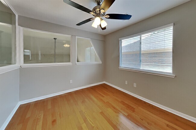 Building Photo - 3215 Broken Bough Dr