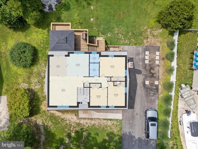 Building Photo - 1215 Holmewood Dr