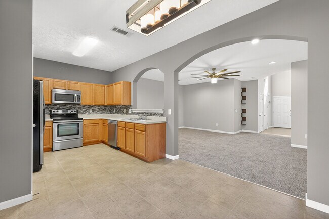 Building Photo - 8333 Rossi Rd