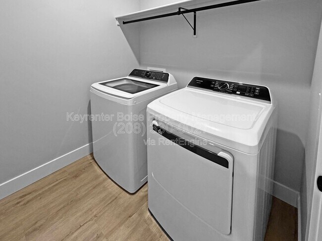 Building Photo - 160 S Koyukuk Ave