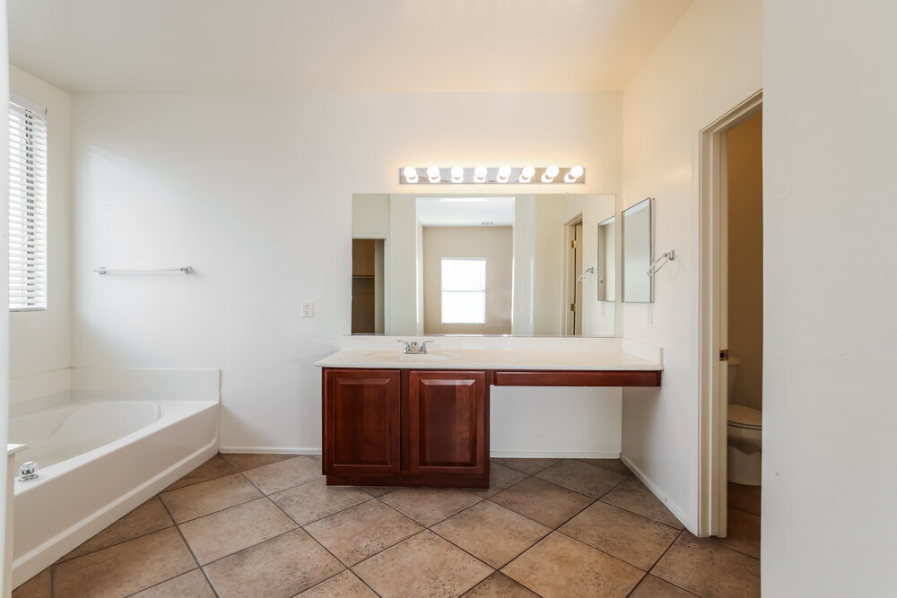 Building Photo - 17559 W Bridger St