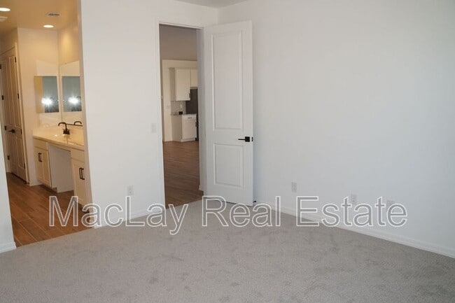 Building Photo - 6123 S Oxley