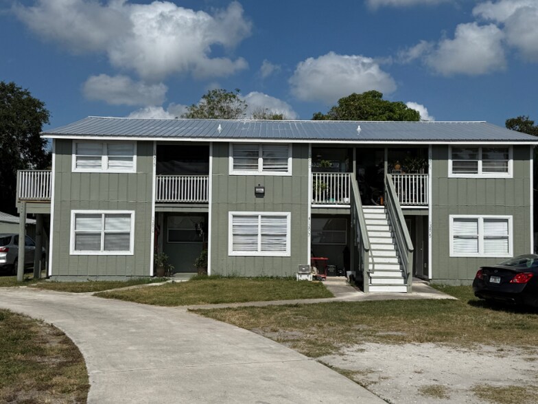 Primary Photo - 13805 S Indian River Dr