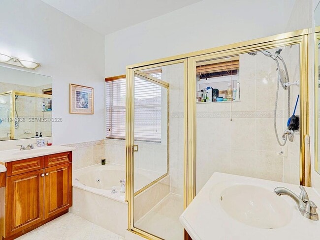 Building Photo - 4910 SW 163rd Ave