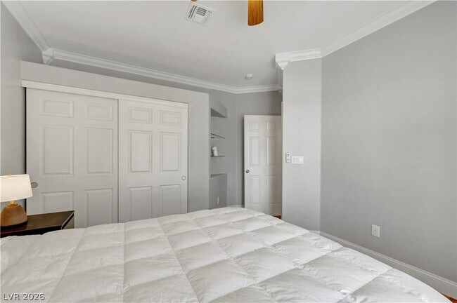 Building Photo - 2050 W Warm Springs Rd