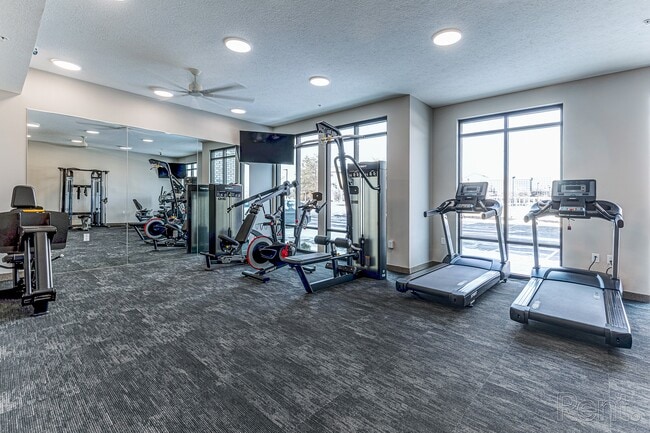 Building Photo - Tiffany Flats